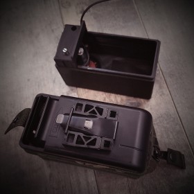 Insert in the real ammo box for the M249